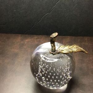 Paper weight vintage hand blown apple by Silverstein